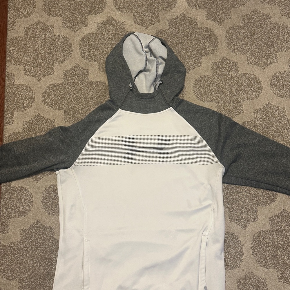 Under Armour Two-Tone Hoodie in Gray and White (large) (cold gear)